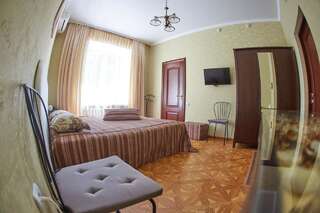 Гостиница Влада Уфа Двухместный номер с 1 кроватью и собственной ванной комнатой-3